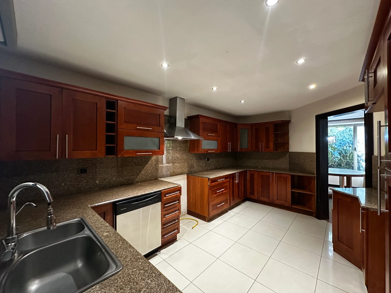 Casa en Venta - Col. El Prado, Z.10 — foto 1 de 12