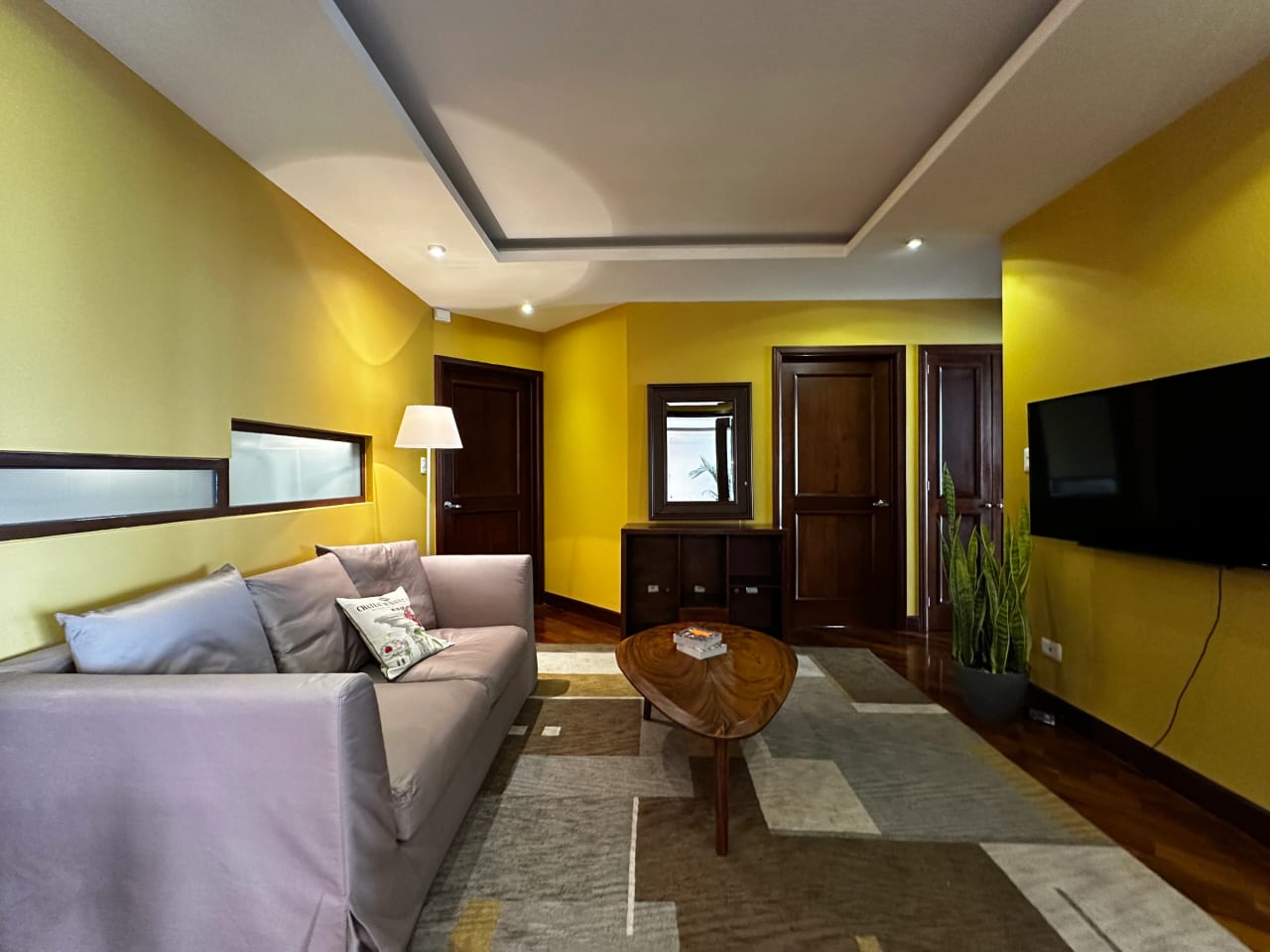 Apartamento amuebaldo en Renta - Santa Maria Z.10 — foto 4 de 9