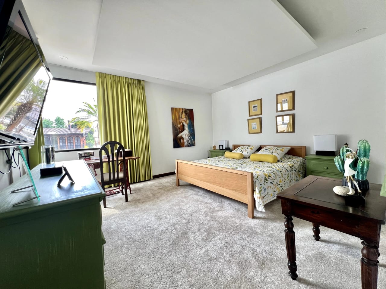 Casa con Piscina en venta Zona 15 – VHI dentro de garita — foto 8 de 15