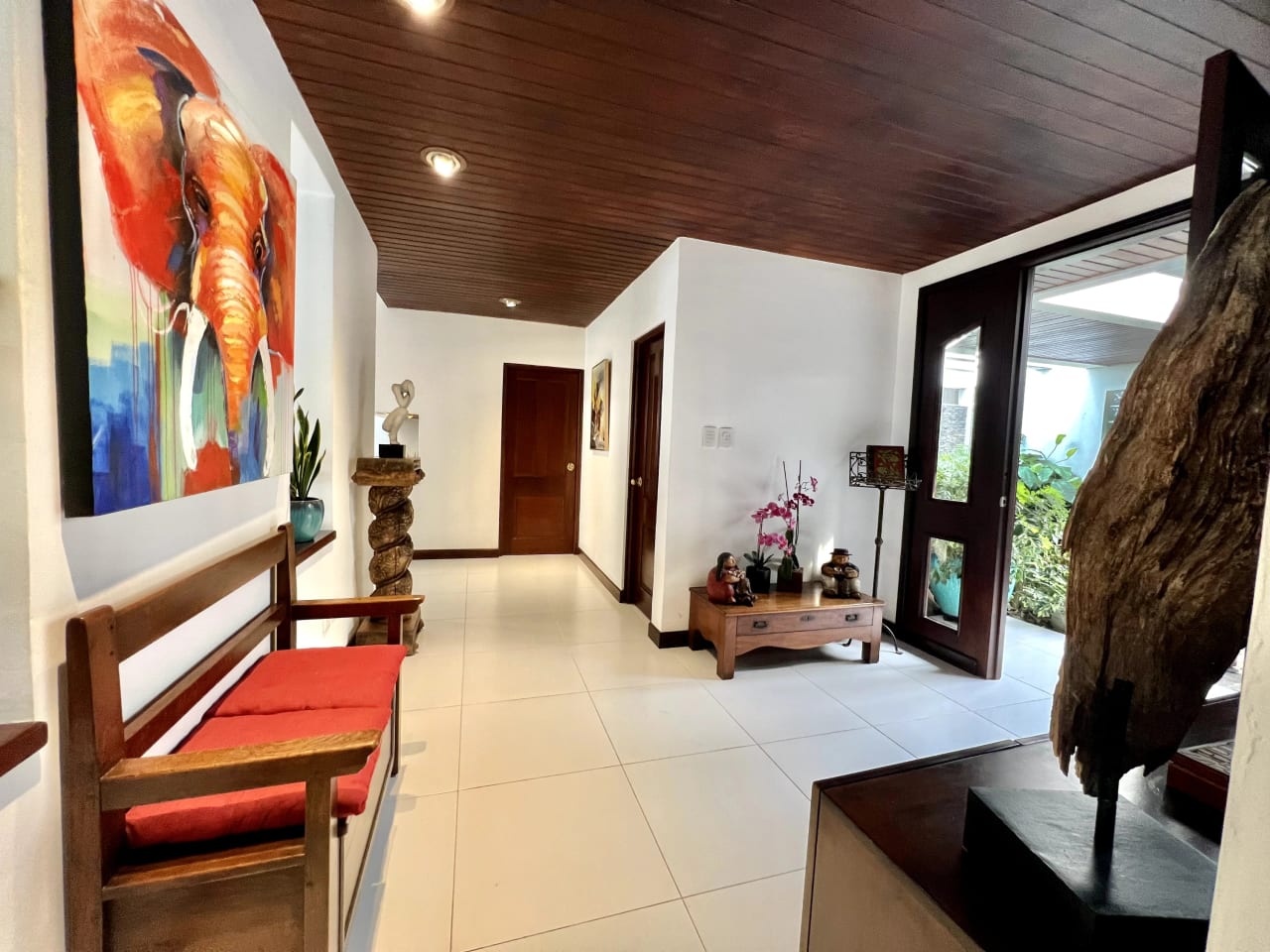 Casa con Piscina en venta Zona 15 – VHI dentro de garita — foto 14 de 15